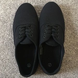 NWOT Black Canvas Loafer Style Shoes